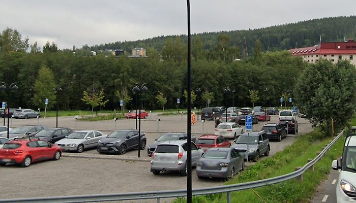 Parkeringen Förrådet längs Sidsjövägen
